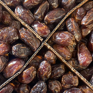 1 Box of 5lb California Medjool Dates (NOT JUMBO) RETAIL PRICE